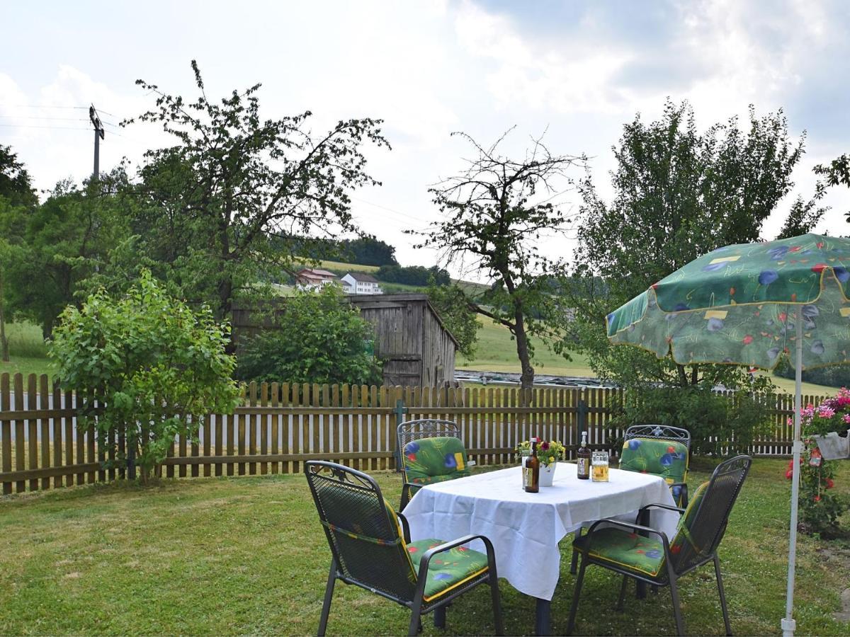 Holiday Home With Garden Near The Forest Arnschwang ภายนอก รูปภาพ