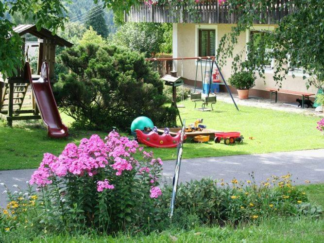 Holiday Home With Garden Near The Forest Arnschwang ภายนอก รูปภาพ